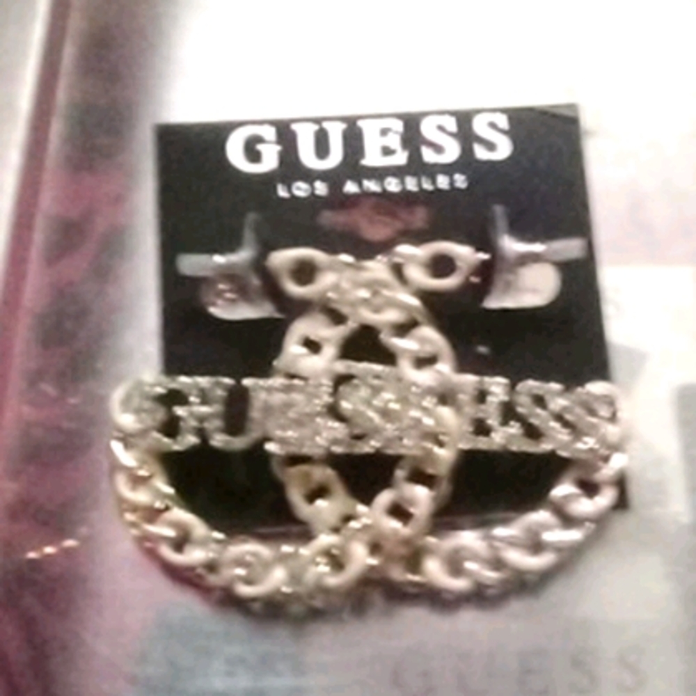 Guess earings